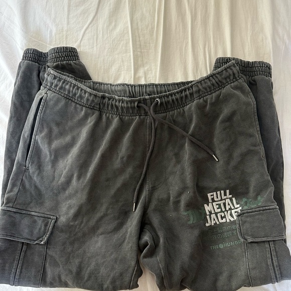 The Hundreds x Jurassic Park Malcom Sweatpants - Picture 3 of 7